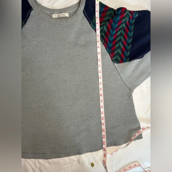 We The Free Gray Oversized Thermal Rainbow Dreams Knit Top Women’s Size Small - Picture 9 of 10